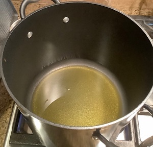 Pot with oil
